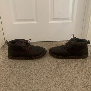 Ugg Brown China tea Neumel lace up sheepskin chukka boots sz 11